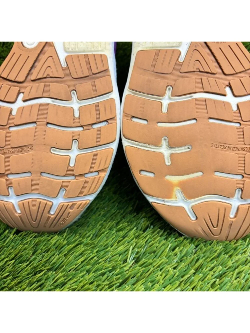 Brooks missing insoles